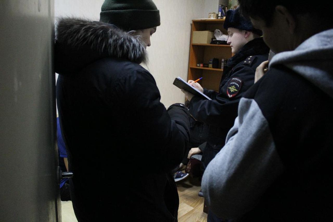 Полицейские Серова и Сосьвы проводят операцию "Визит"