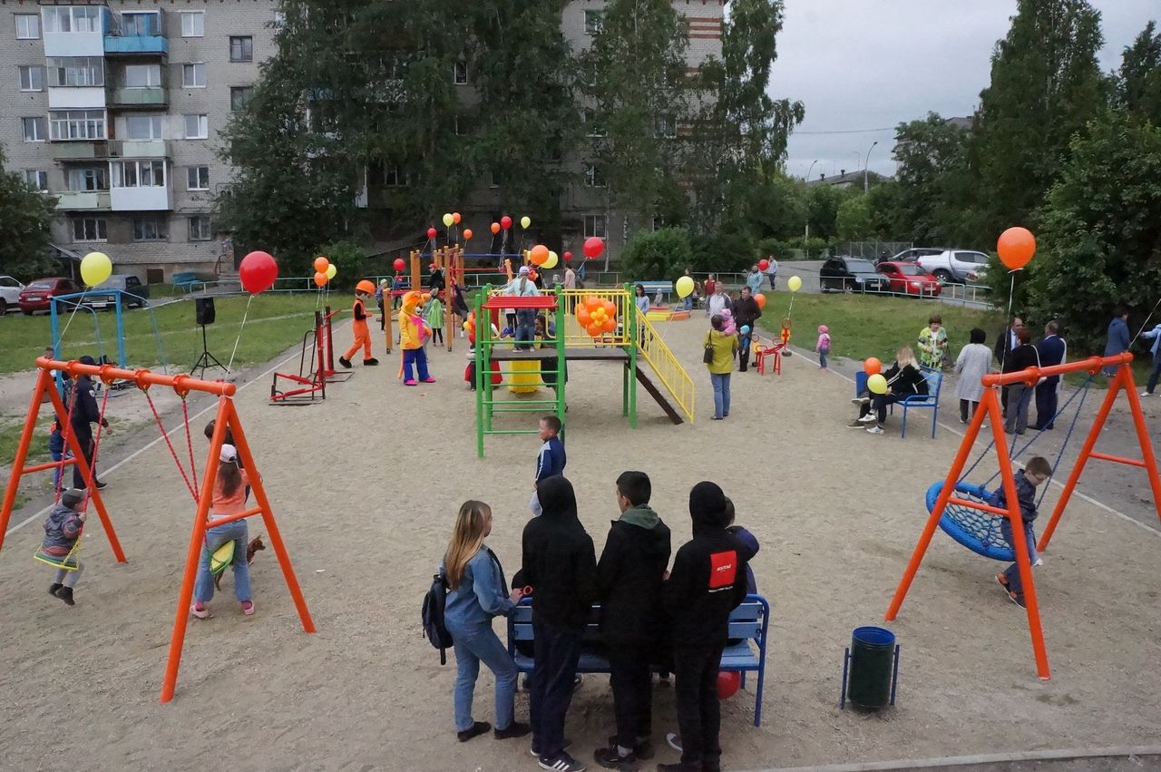 Власти Серова ищут компанию, которая будет содержать детские площадки