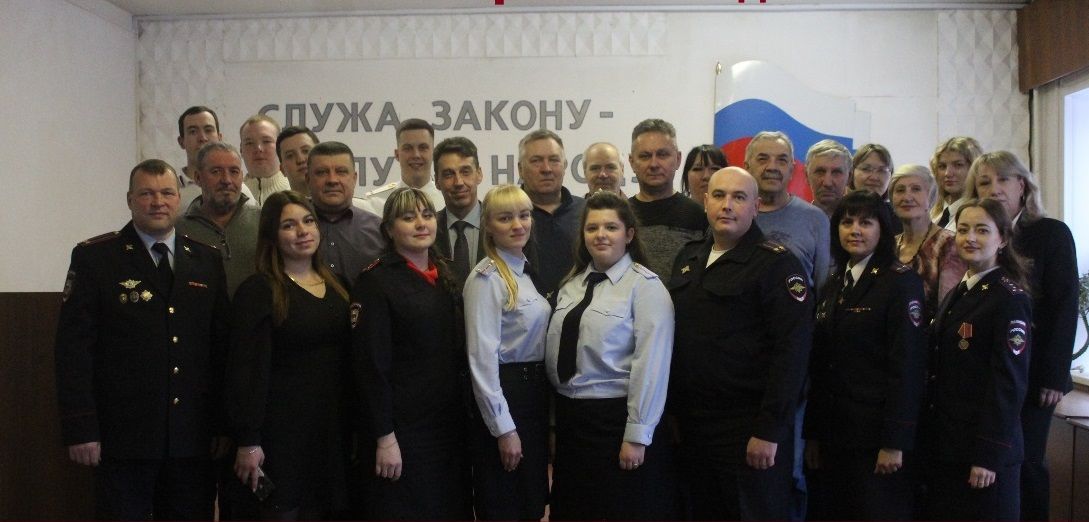 Полиция Серова отметила 100-летие службы участковых уполномоченных