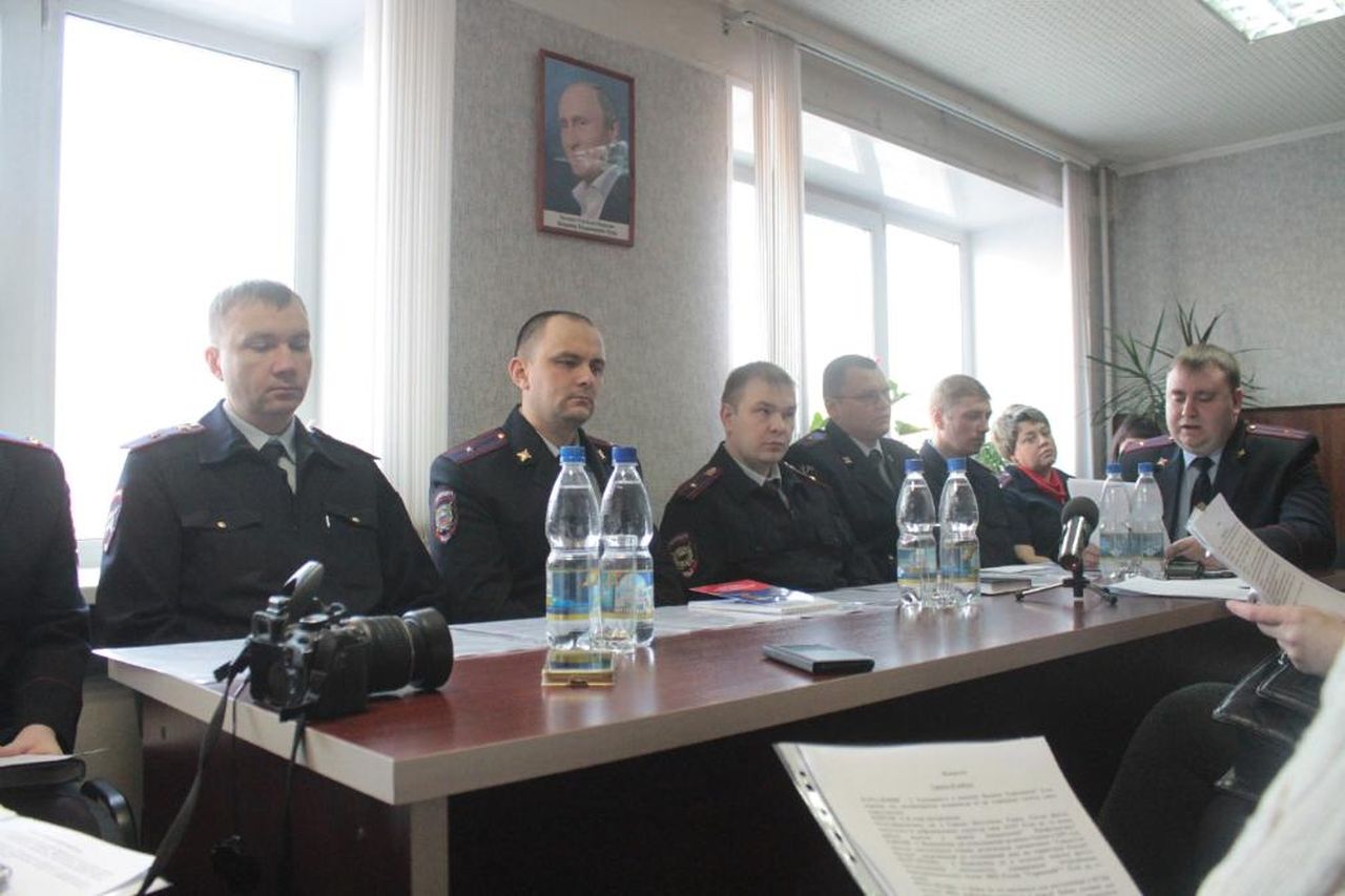 В День Конституции серовчан приглашают на приемы в полицию и Роспотребнадзор