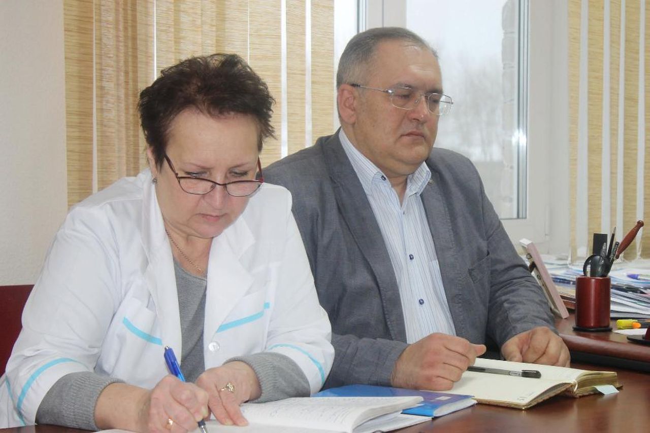 Заместителя главврача Серовской горбольницы хотят наградить Почетной грамотой Думы