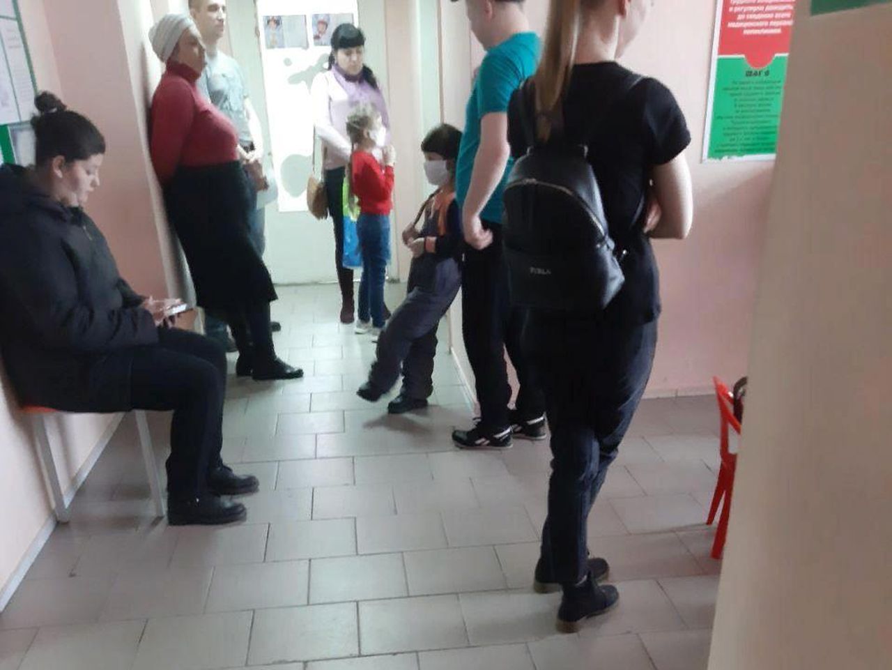 В детской поликлинике Серова прием проходит только в двух кабинетах