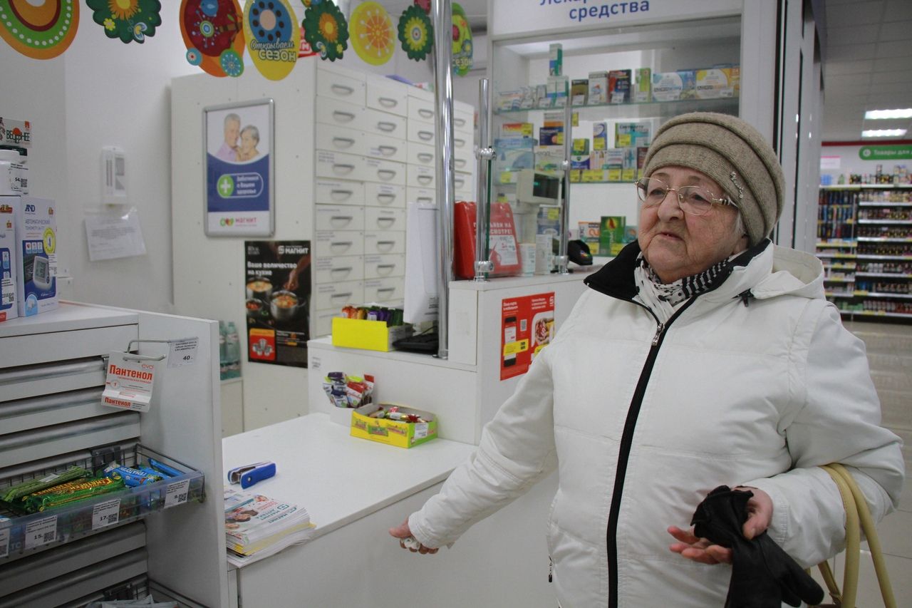 "Полное фиаско". Пенсионерка возмущена отсутствием масок в аптеках Серова