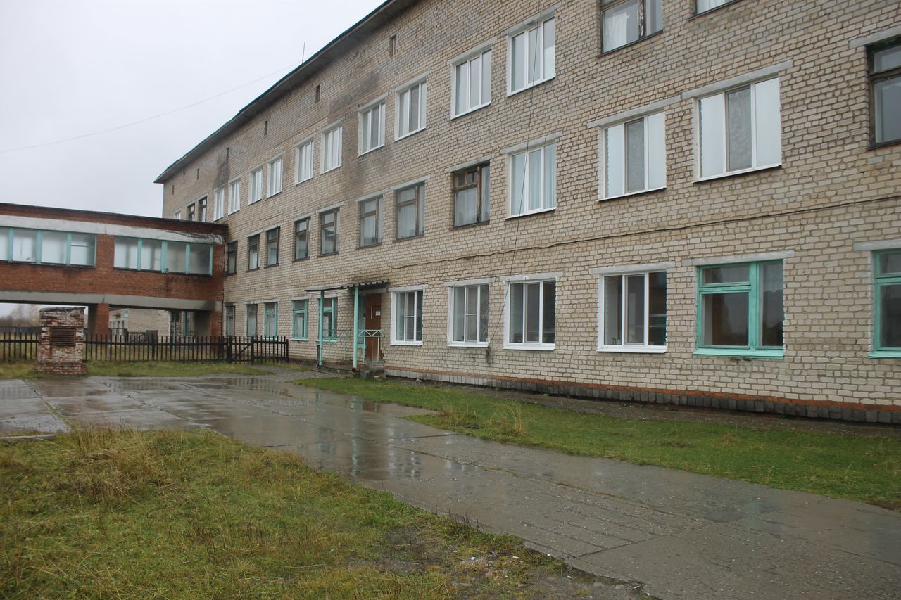 Серовская городская больница попросила у суда отсрочки в ремонте больничного здания в Восточном