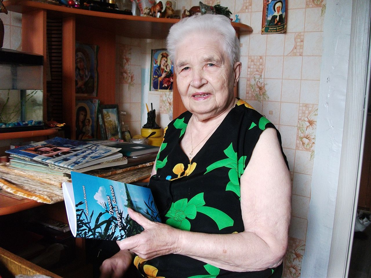 Библиотека разыскивает родственников серовского поэта Людмилы Климовой, чтобы оцифровать сборник ее стихов