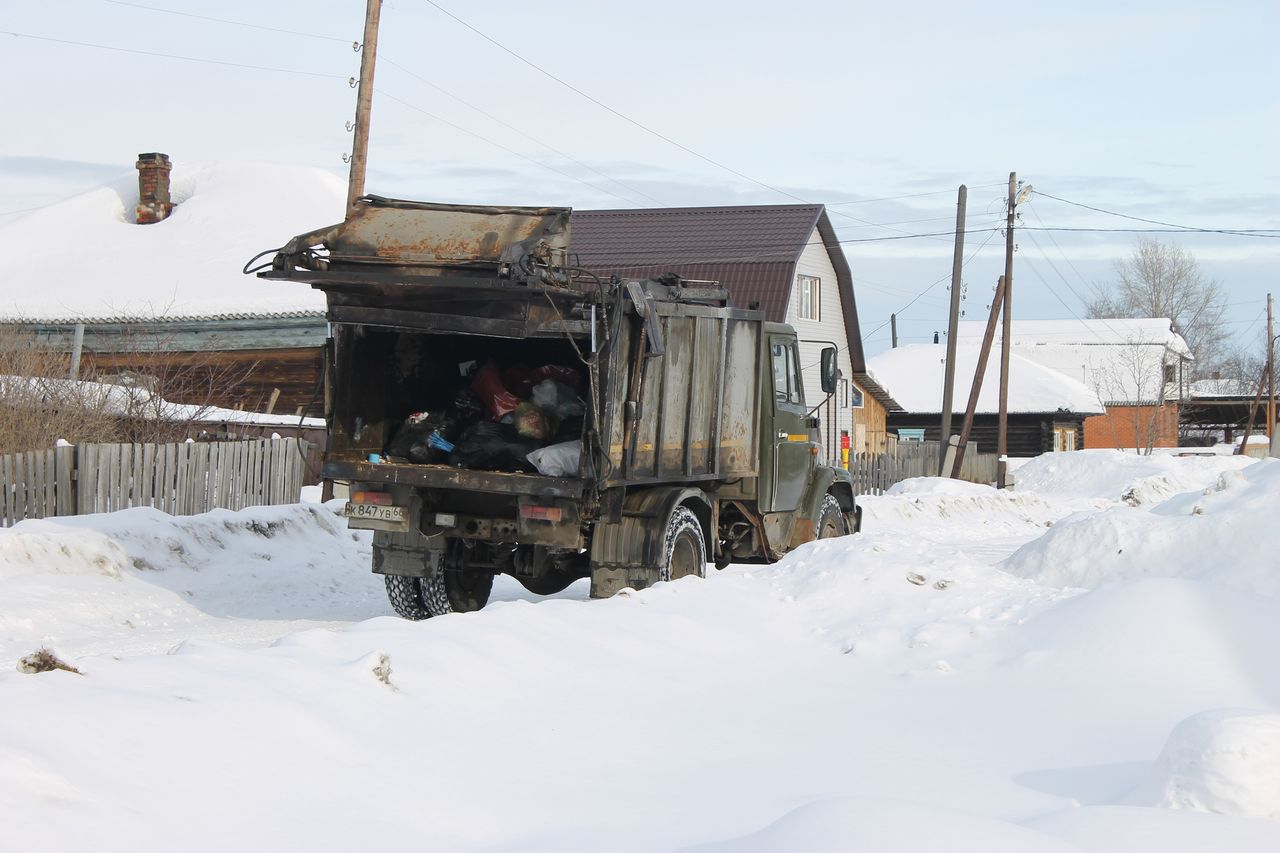 Жители Медянкино очень недовольны платежками за вывоз мусора: "Обдирают людей"...