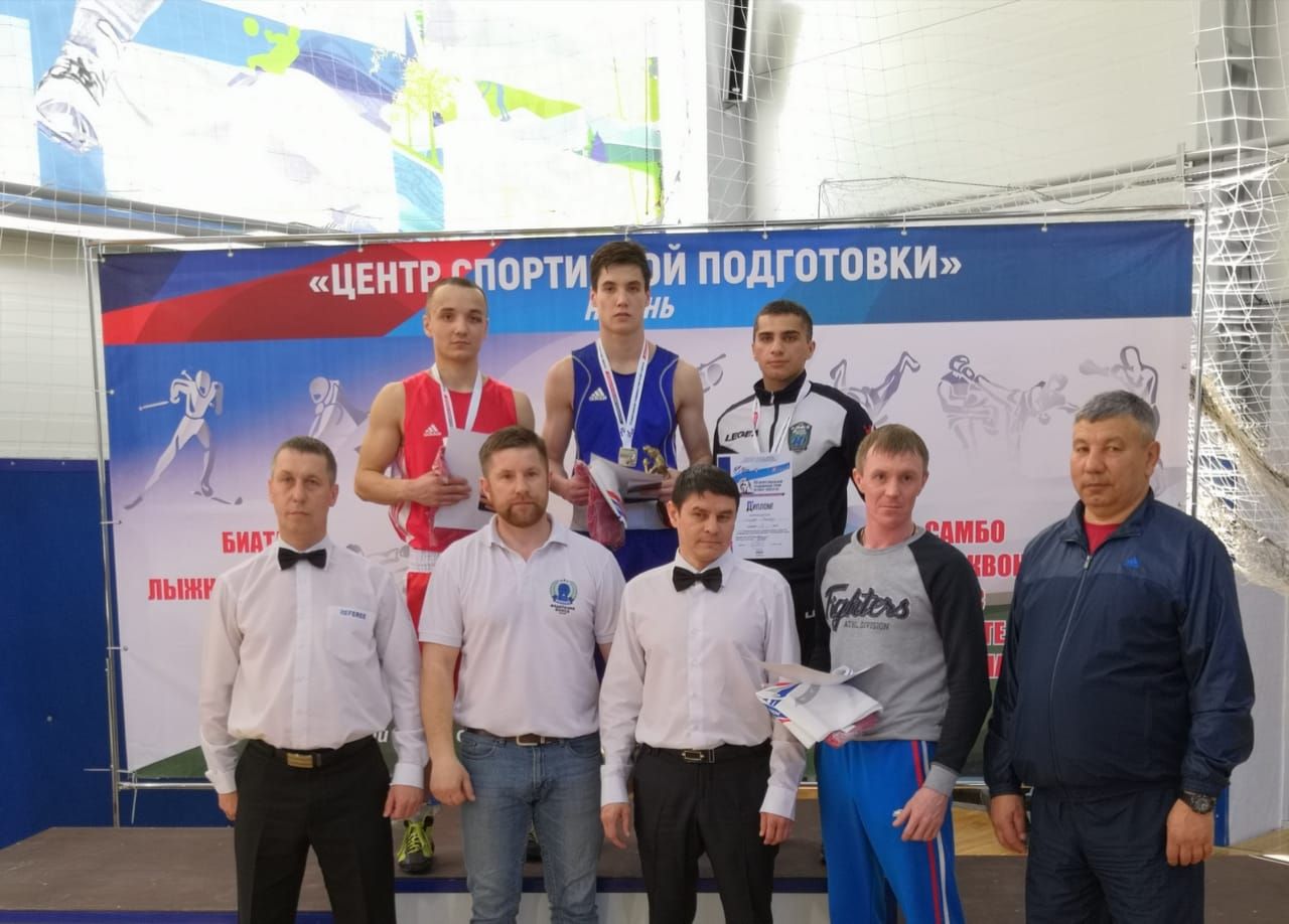 Четверо воспитанников Академии бокса Константина Цзю завоевали призовые места на турнире в Нягани