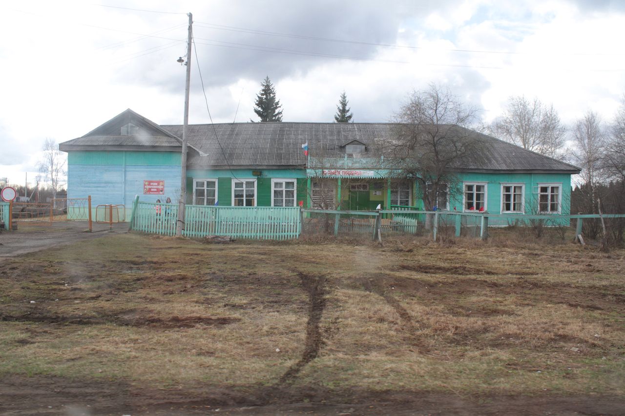 В Андриановичах отремонтируют тротуар между школой и ветлечебницей
