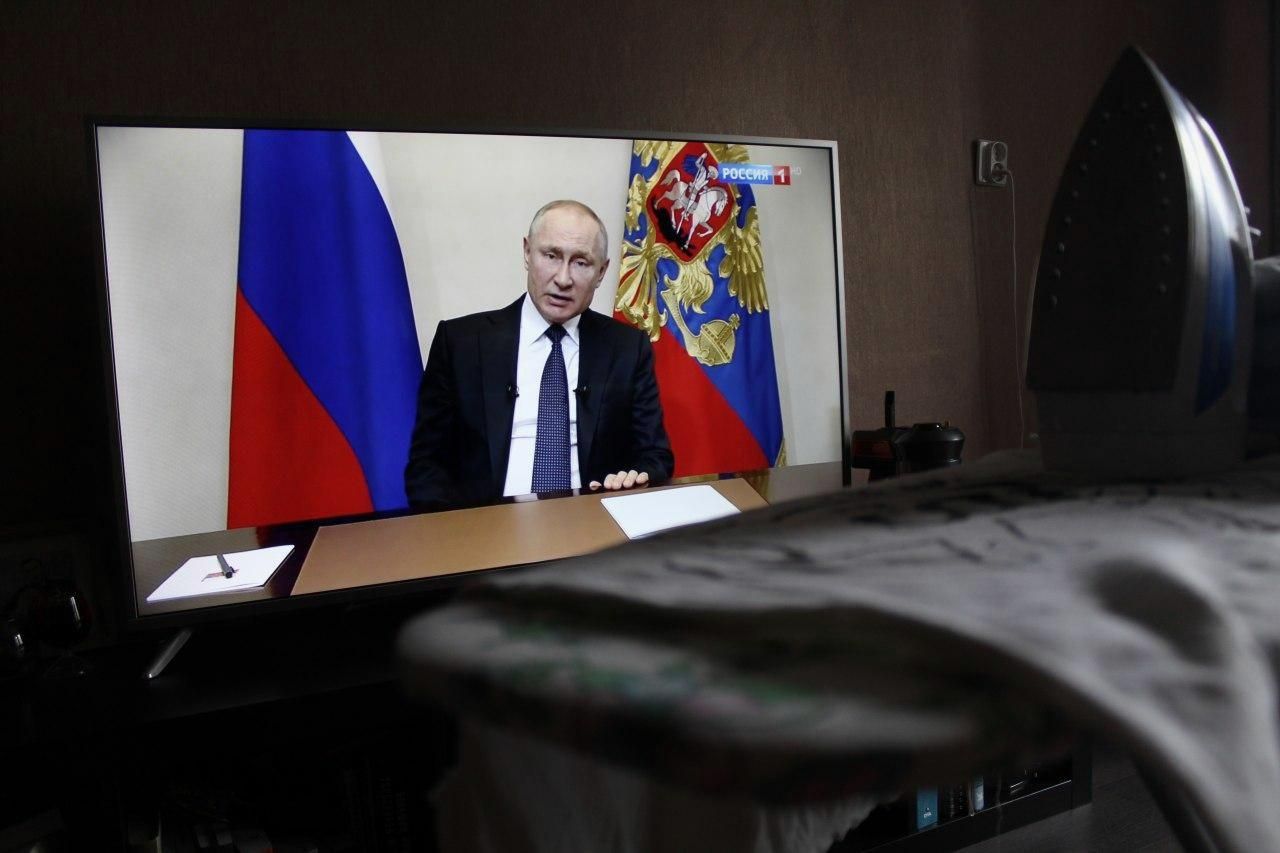 Критический разбор обращения Путина, которое он сделал в связи с распространением коронавируса в стране 
