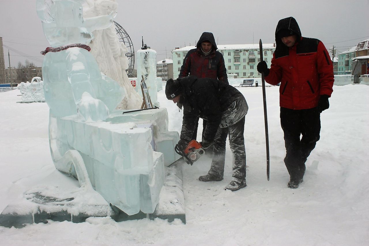 В Серове вскрыли ледяную благотворительную копилку. Деньги направят 7-летнему Коле Никулину