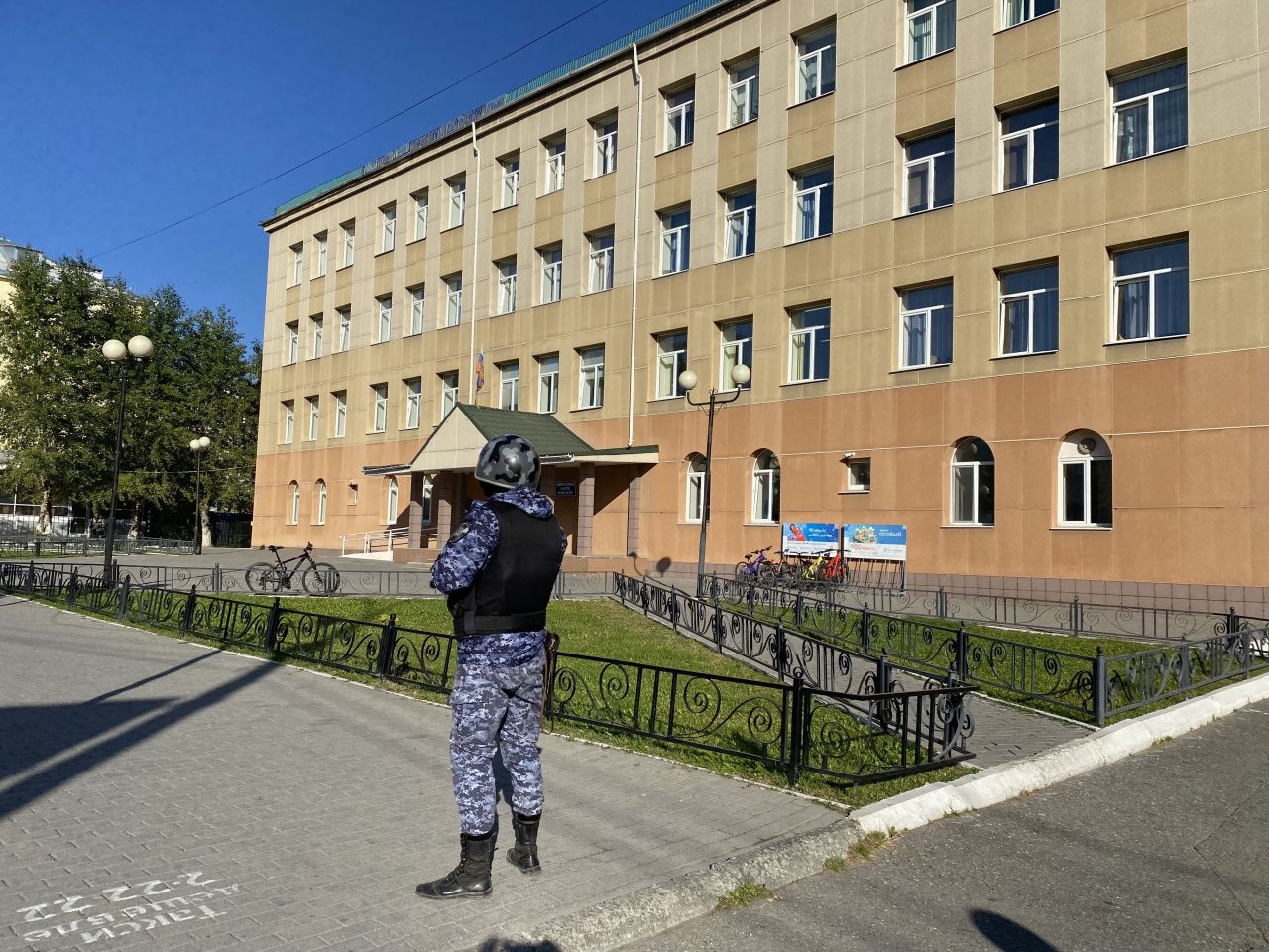 В центре Серова эвакуировали школу. Прошли учения