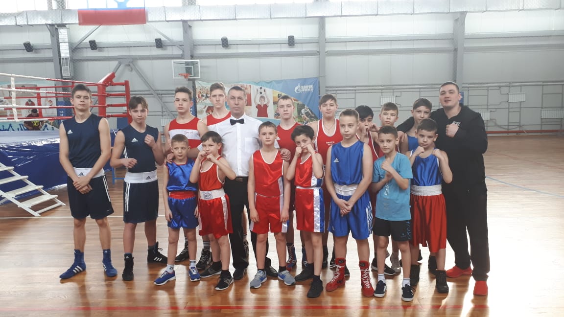 Серовские боксеры успешно выступили в Карпинске