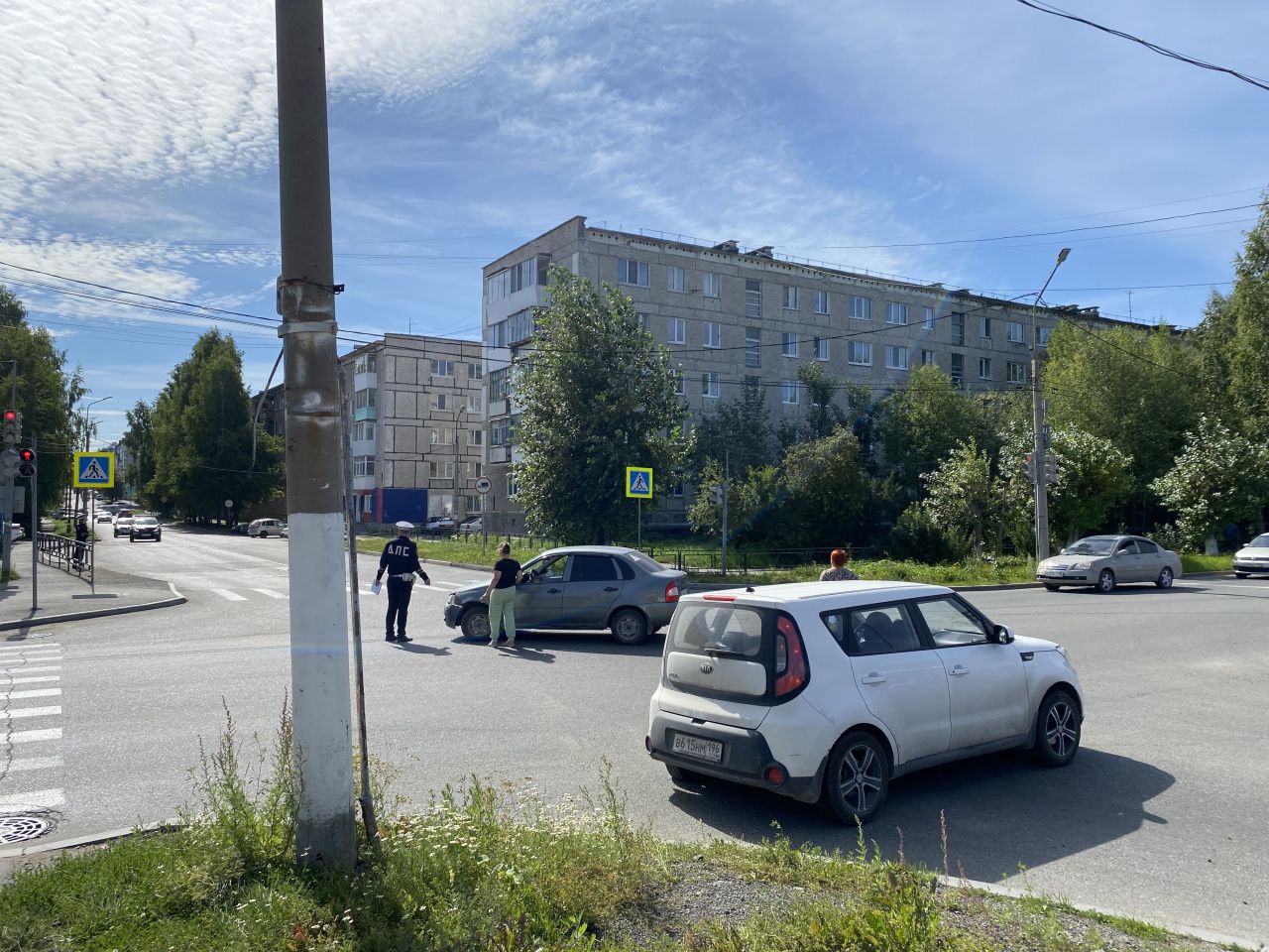 Серовчанка ищет свидетелей аварии, произошедшей сегодня днем на улице Фуфачева