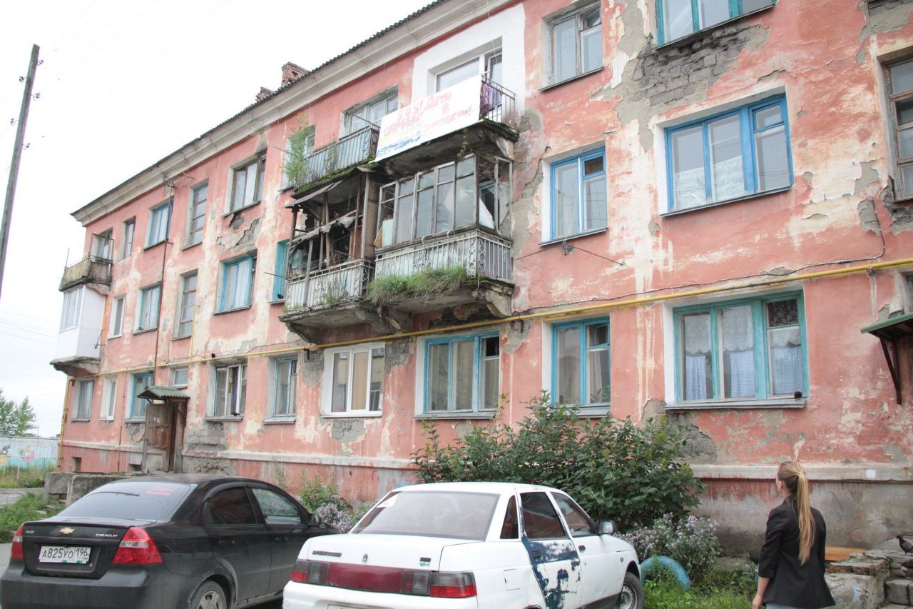 Дом №9 по улице Ключевой в Серове, после обследования, не признали аварийным и рекомендовали отремонтировать
