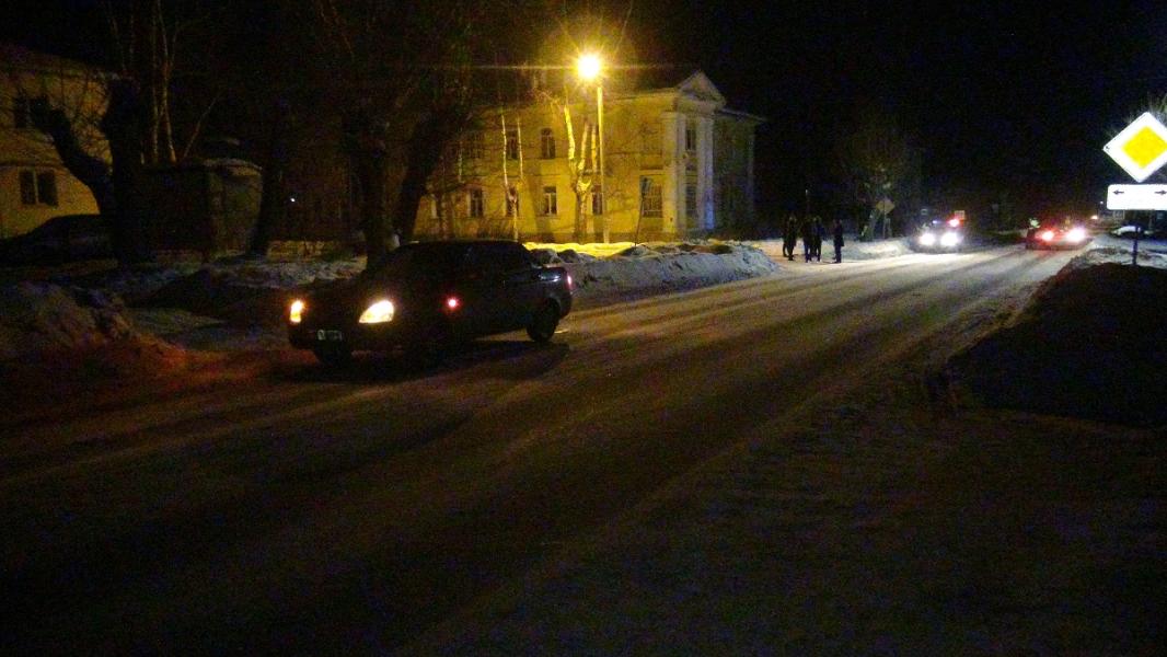 Ночью в Серове женщина на ВАЗе сбила нетрезвого пешехода