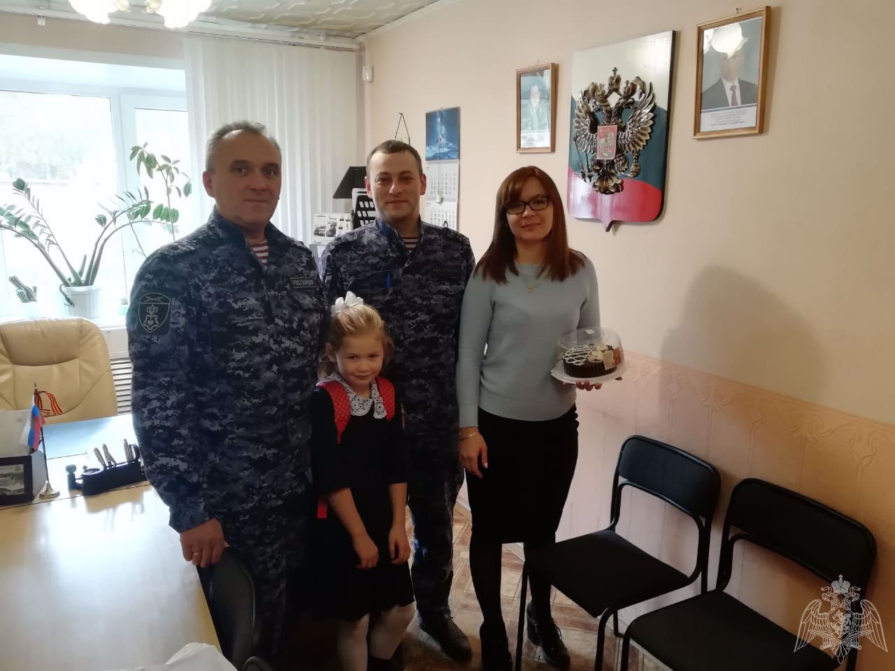 Активисты «Союза добровольцев России» оказали помощь семье погибшего серовского росгвардейца