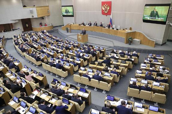 Комитет Госдумы отклонил поправку об ограничениях для детей депутатов