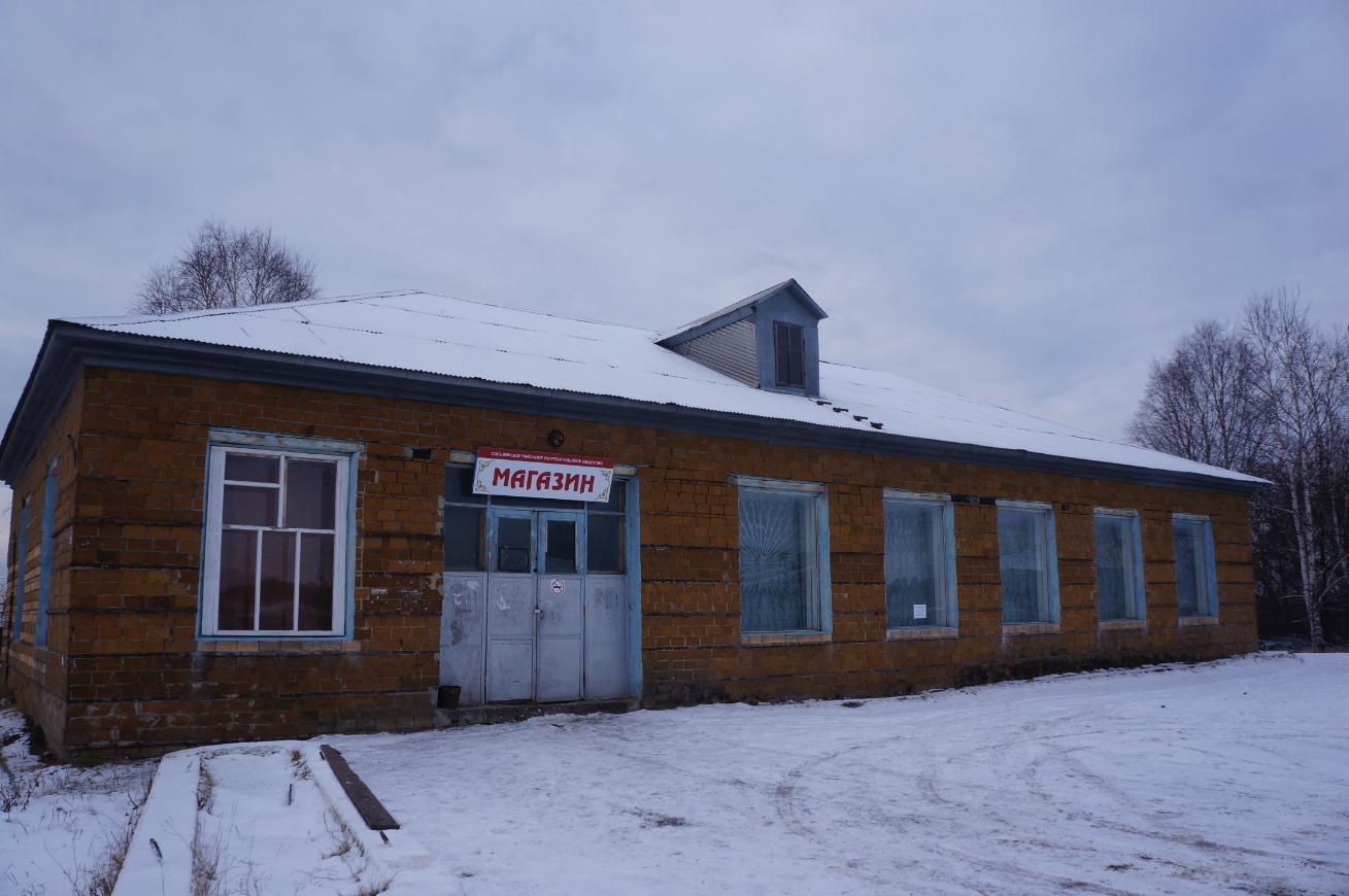 В серовской деревне Морозково вновь закрывают магазин