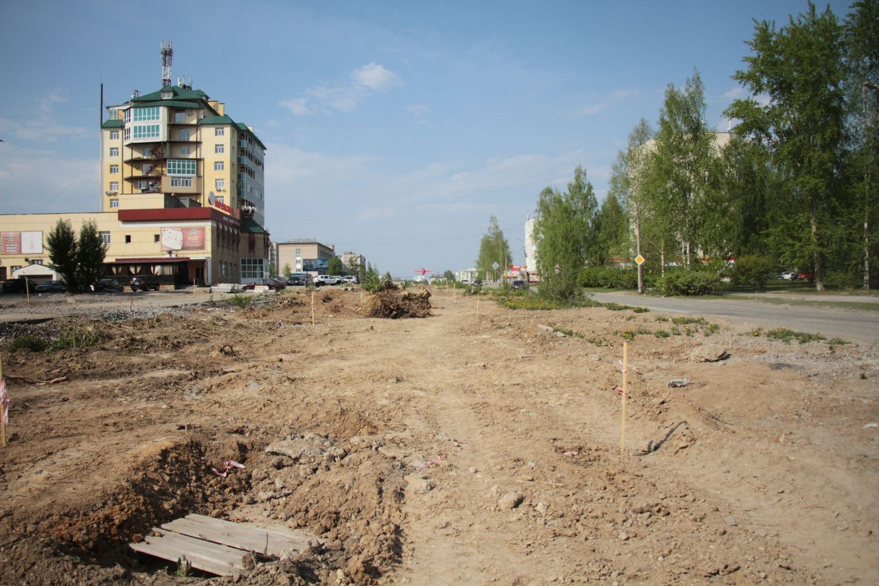 В Серове работы на улице Заславского на грани остановки, из-за невозможности перенести газовые сети