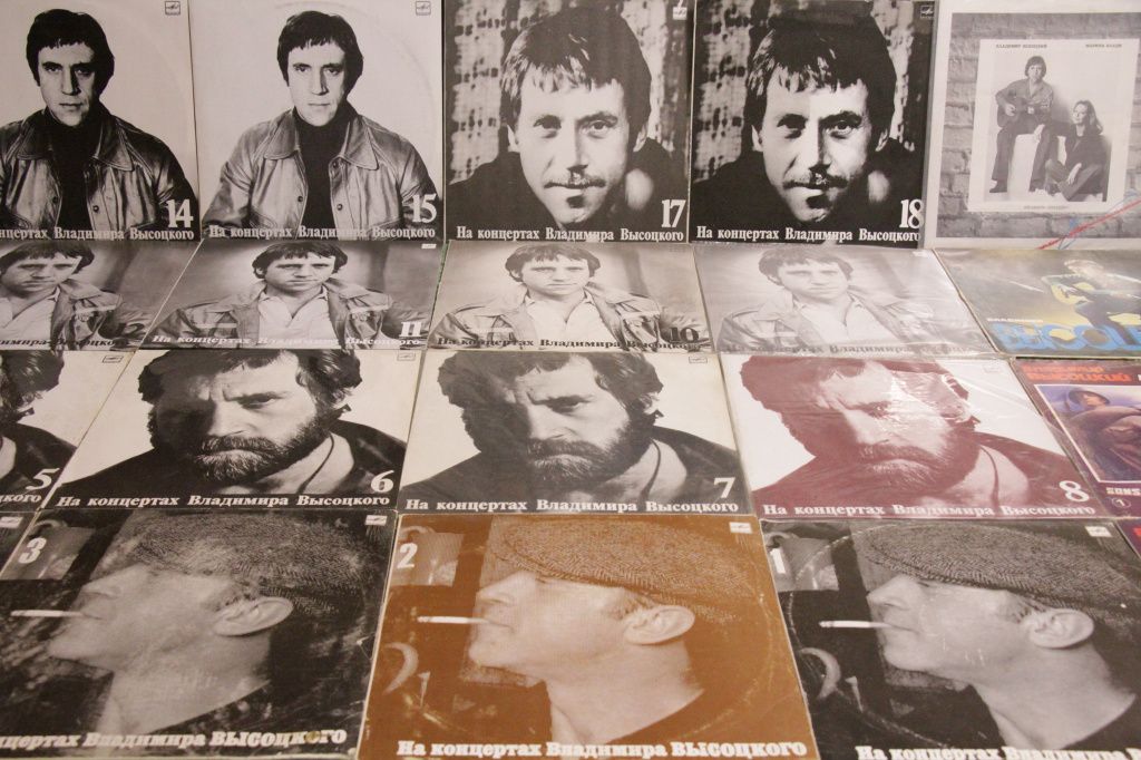 Большинство сольных пластинок Высоцкого вышло после его смерти. Фото: Константин Бобылев, "Глобус"