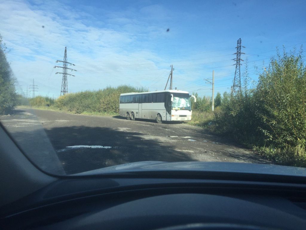 Автобус с "зашторенными окнами". Фото: Дмитрий Буйдалин