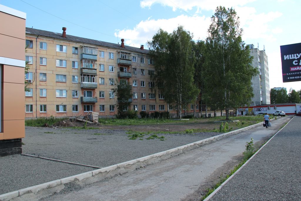 На земельном участке должна появится детская и спортивная площадки, а также место для отдыха. Фото: Мария Чекарова, "Глобус"