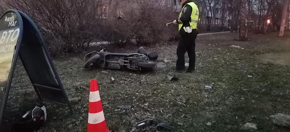 В Серове легковушка сбила 60-летнего мужчину на скутере