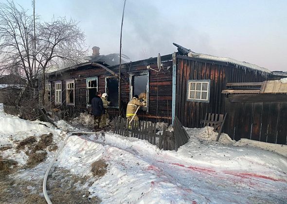 При тушении пожара в Ларьковке обнаружены тела бабушки и внучки. Следственный комитет проводит проверку