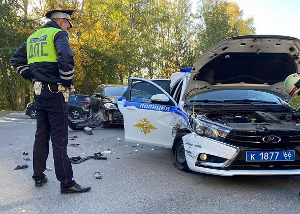 Депутата, председателя Совета ветеранов Серова лишили прав на год за аварию с машиной ДПС