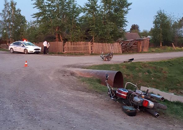 В Красноярке столкнулись мопед и мотоцикл. Подросток, управлявший мопедом, госпитализирован в реанимацию