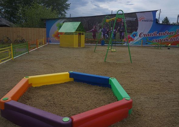 На ремонт детской площадки в Медянкино из бюджета Серова выделили почти полмиллиона рублей