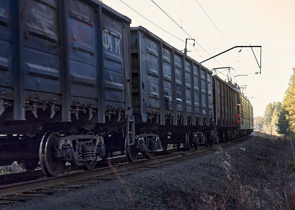 В Рождество жителя Новой Ляли насмерть сбил грузовой поезд