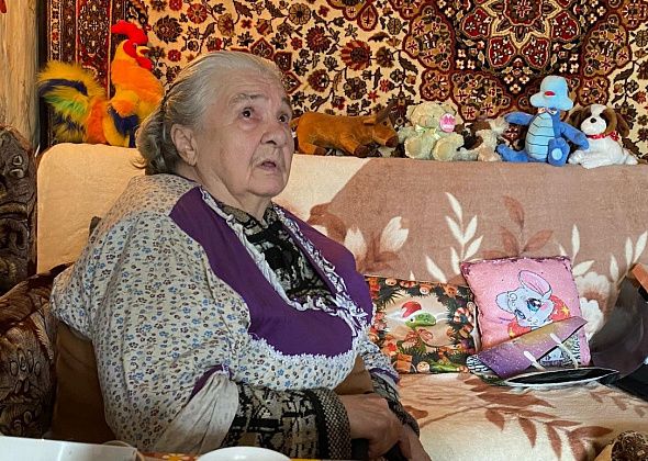 В Серове пенсионерка, в квартире которой обвалился потолок, ждет ремонта