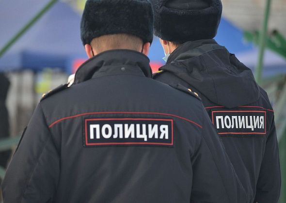 В Екатеринбурге совершен вооруженный налет на банк. Полиция ищет разбойника, который унес 10 миллионов