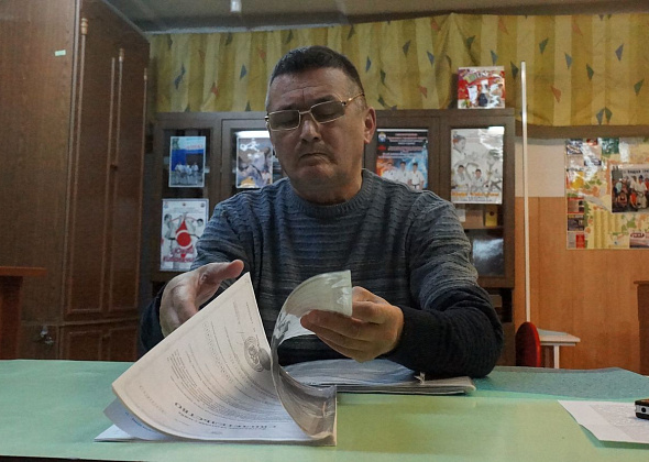 Бывшая работница клуба "Карат" сообщила о "поборах" с родителей каратистов. Гишиваров считает, что его... шантажируют