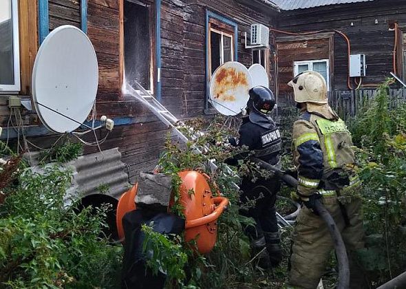 В Серове при пожаре на улице Орджоникидзе погиб мужчина
