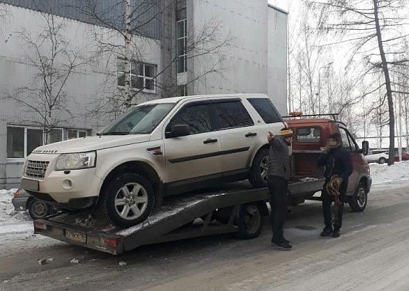 В Серове судебные приставы притворились покупателями Land Rover и арестовали автомобиль должника