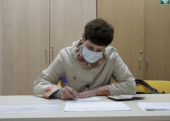 Серовчане продолжают идти в редакцию «Глобуса», чтобы подписаться за возвращение прямых выборов мэров
