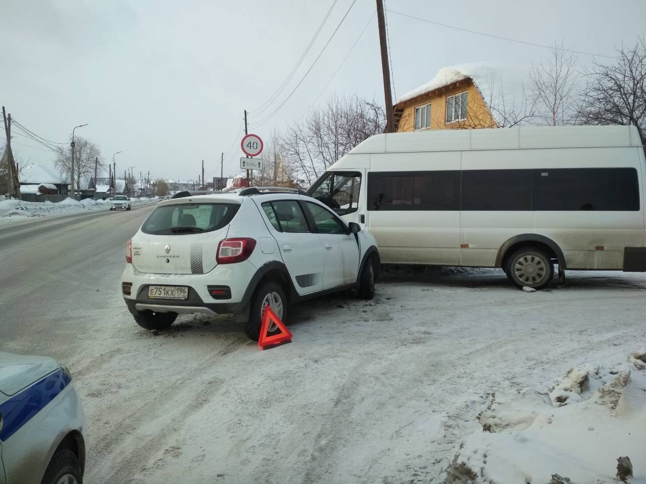 В Серове автомобиль 