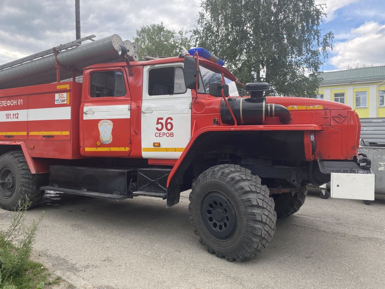 В Серове произошли три пожара. Горели частный дом, иномарка и мусор |  Происшествия | СеровГлобус.ру