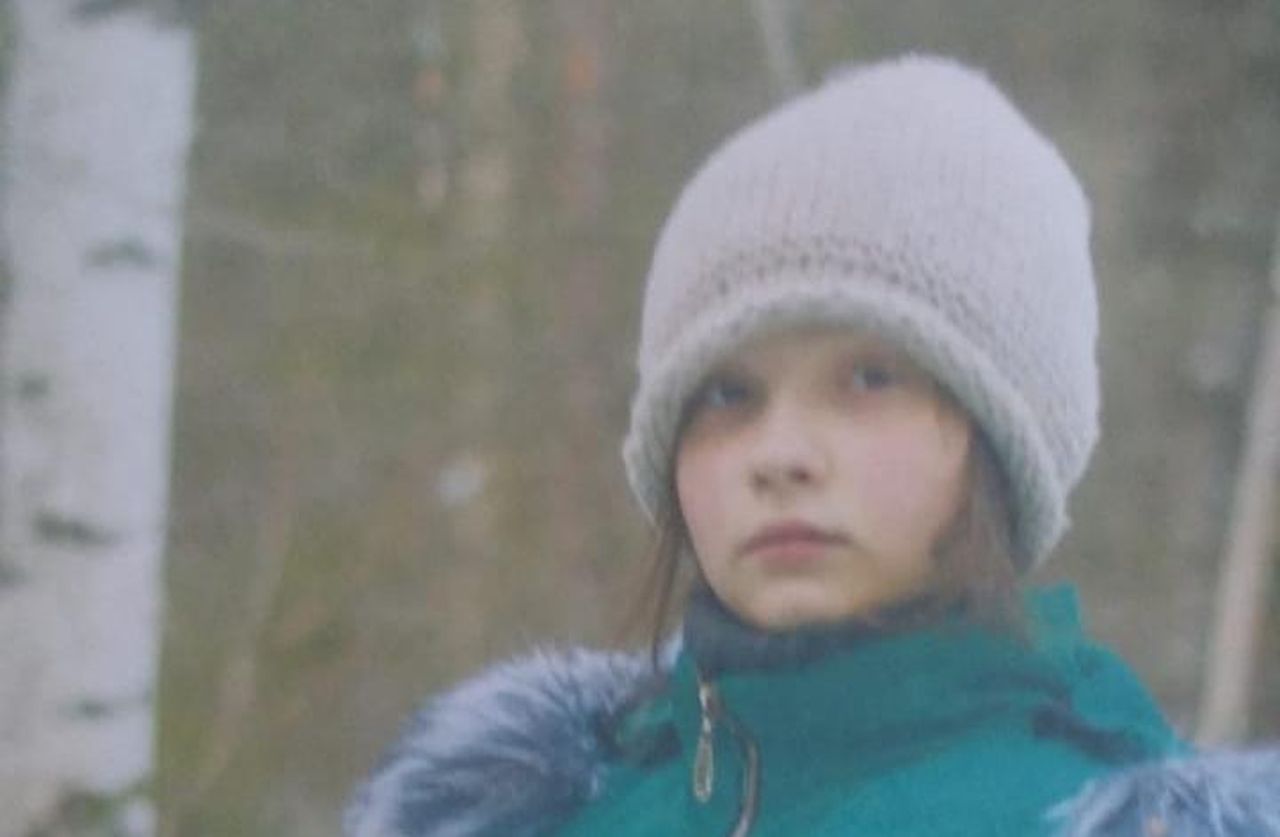 Женщина и 14 летний мальчик. Катя пропала в горах зимой в Карпинске.