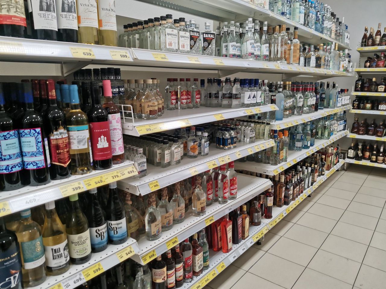 В День Победы в районе праздничных гуляний в Серове ограничат продажу алкоголя