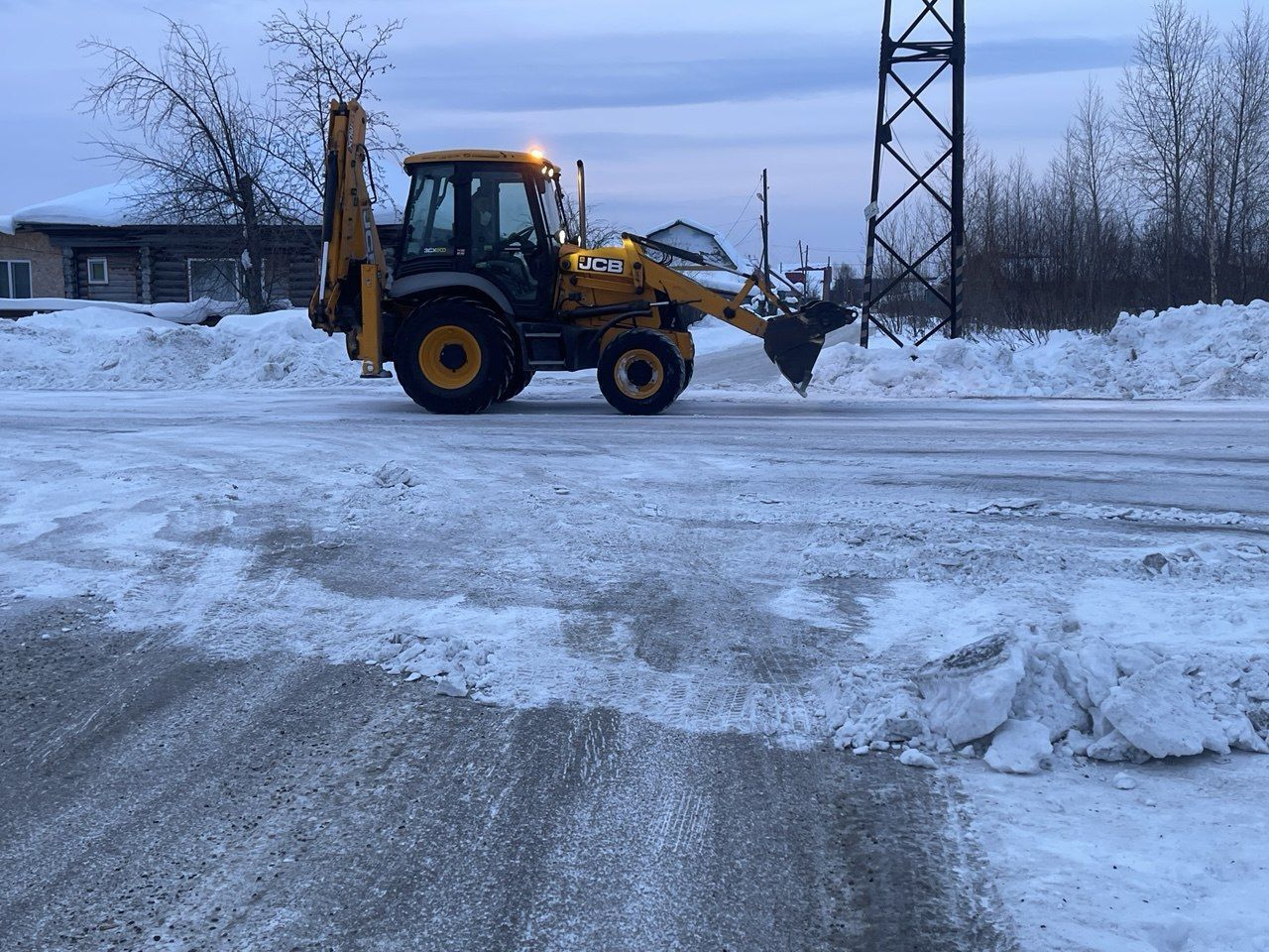 “Самое главное сейчас - расчистить частный сектор”. “Серовавтодор” о планах работы на ближайшие дни