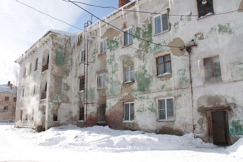 Мэрия Серова изымает земельный участок и квартиры в аварийном доме №4 по улице Пристанционной