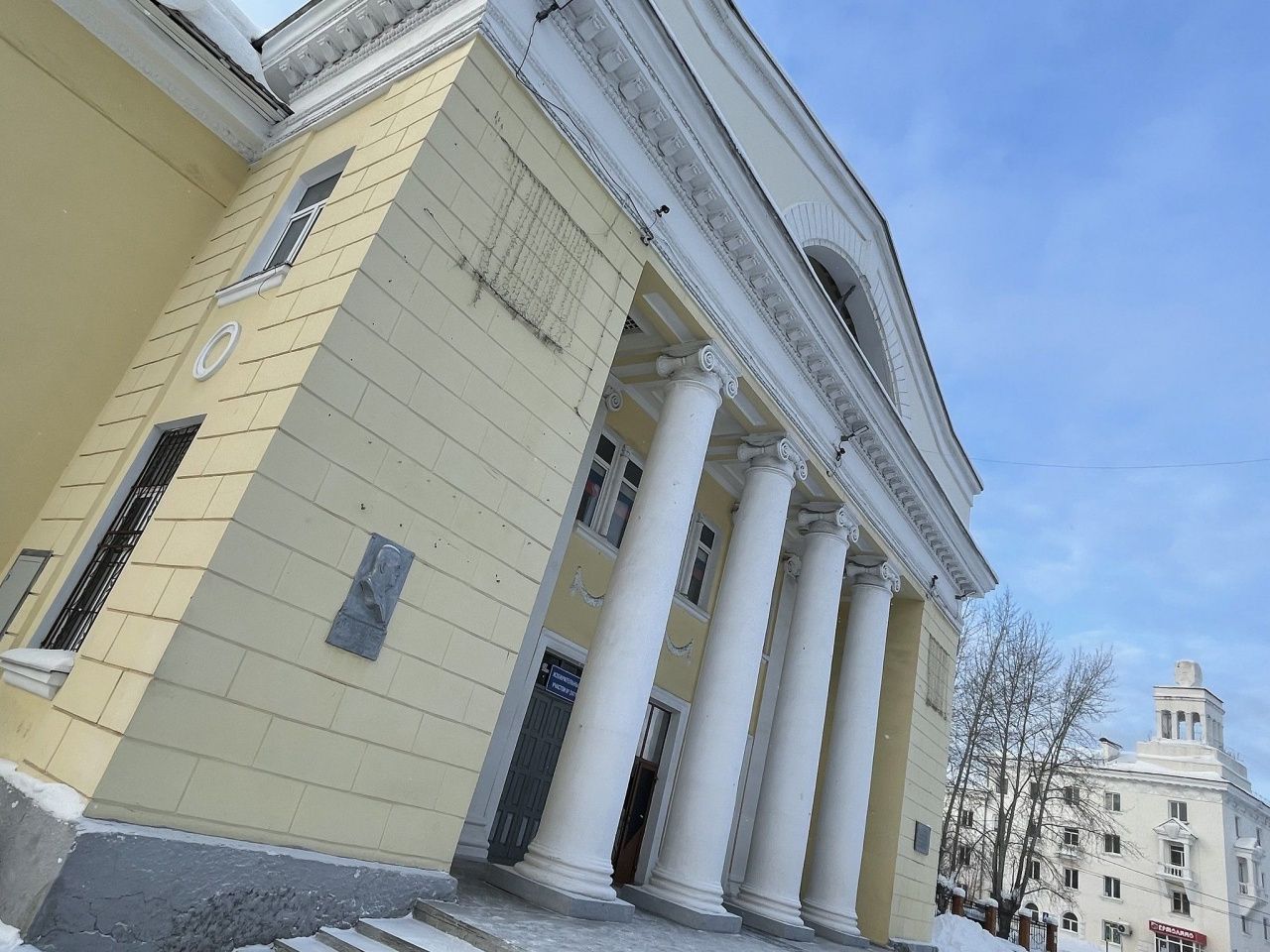 Серовчан приглашают в Дом культуры железнодорожников на праздничный концерт