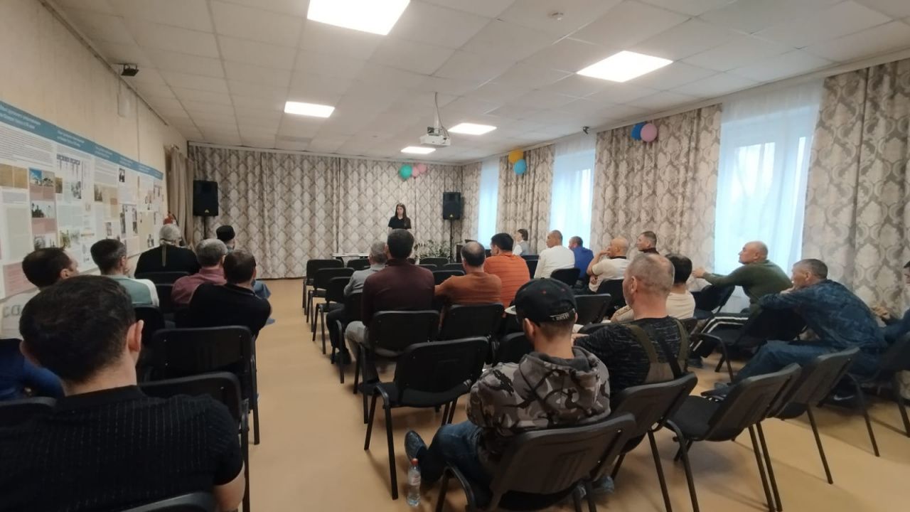 Полиция и представители духовенства встретились с работодателями и трудовыми мигрантами