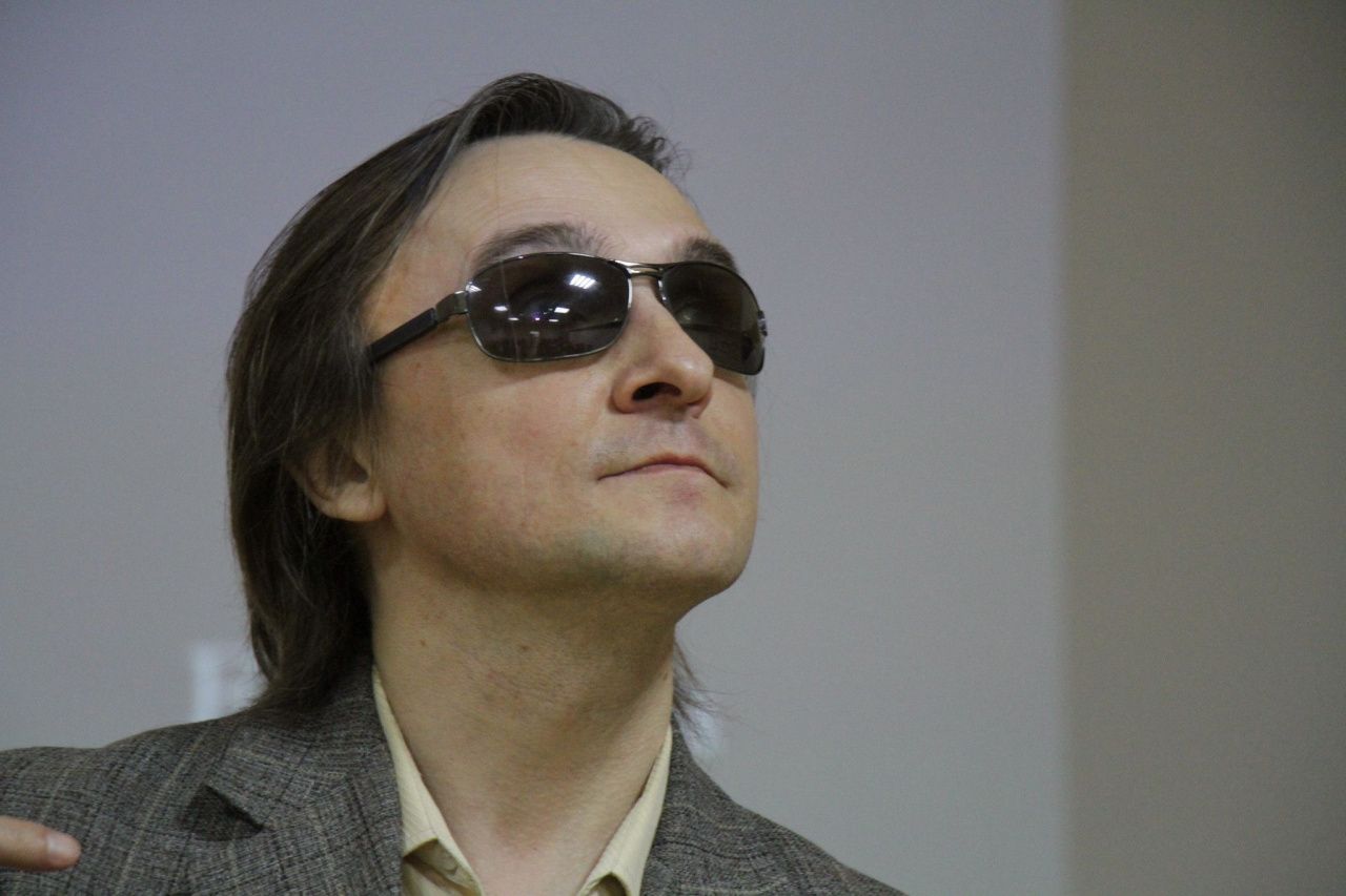 Серовчан приглашают на встречу со слепым искусствоведом Алексеем Филатовым