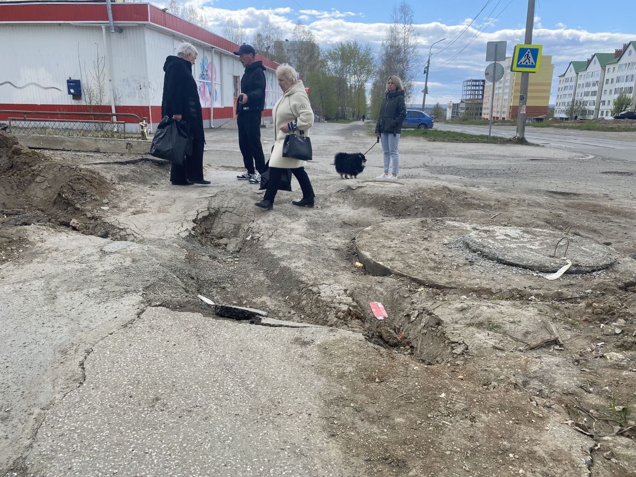 Серовчанка жалуется на тротуар, разрушенный во время проведения работ на улице Заславского