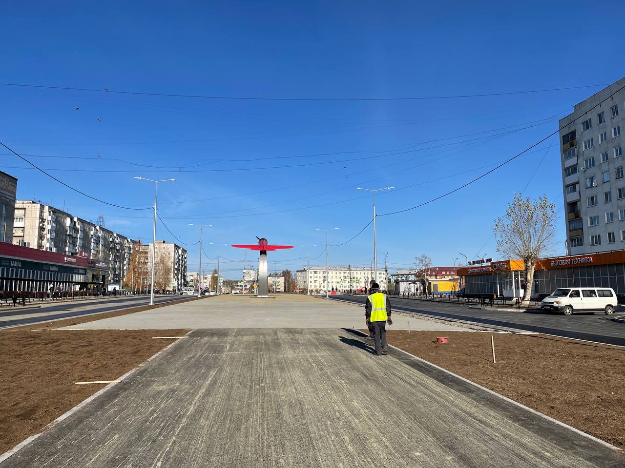 “Дней 10-15 надо нам и все будет готово”. В Серове завершаются работы по благоустройству ряда общественных пространств