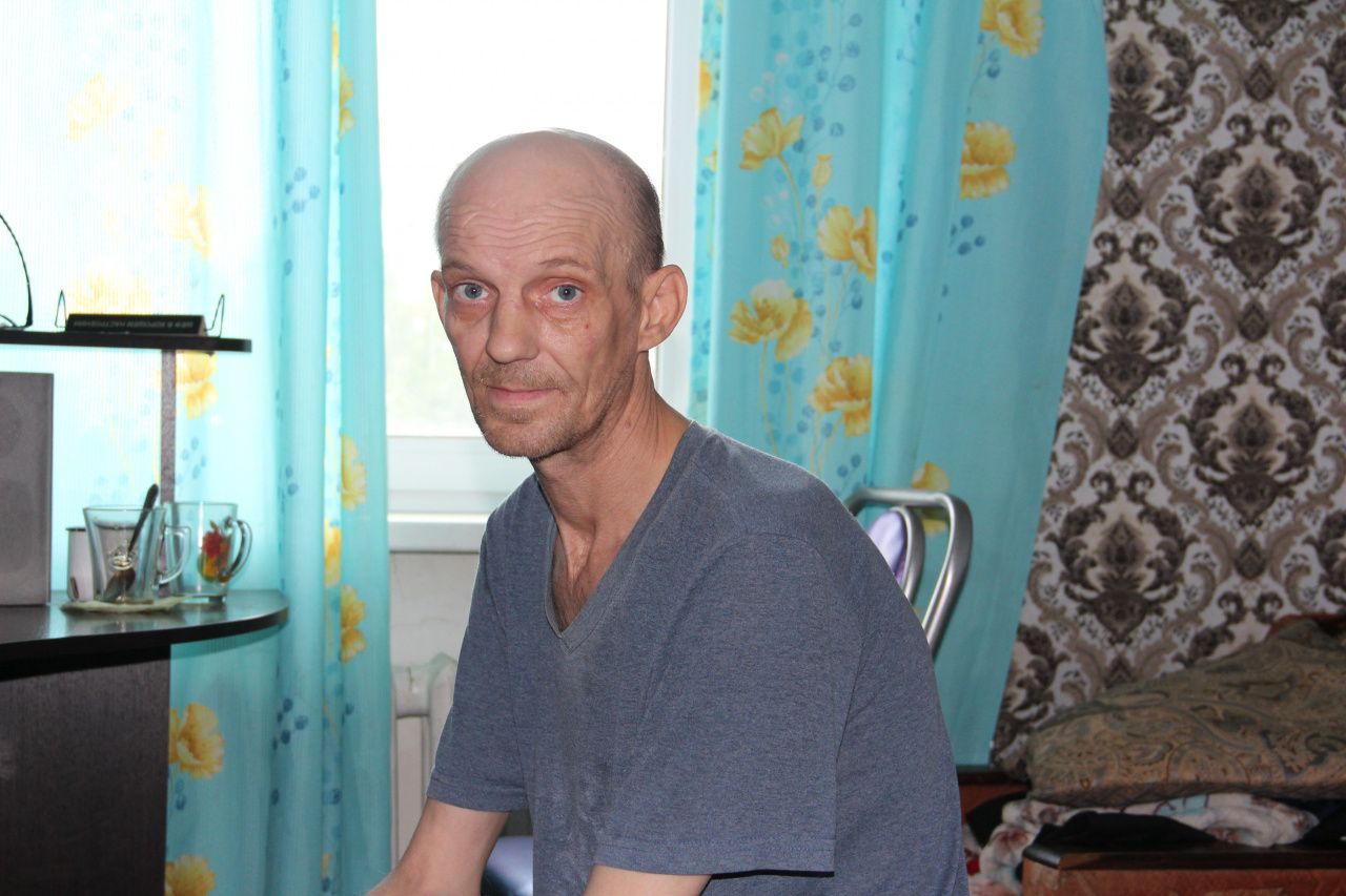“Мне что сейчас делать? Дома умирать?” Серовчанину с ВИЧ не могут поставить диагноз, чтобы он смог вылечиться